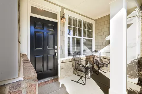 1018 Freeport Dr, Cary, NC 27519 photo 2