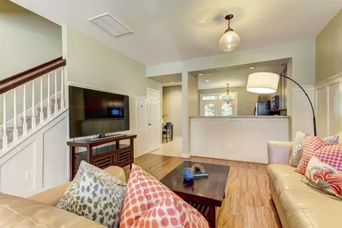 1018 Freeport Dr, Cary, NC 27519 photo 6