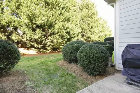 1018 Freeport Dr, Cary, NC 27519 photo 25
