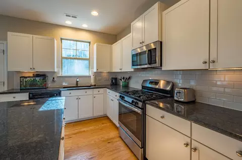 3424 Flat River Dr, Durham, NC 27703 photo 8