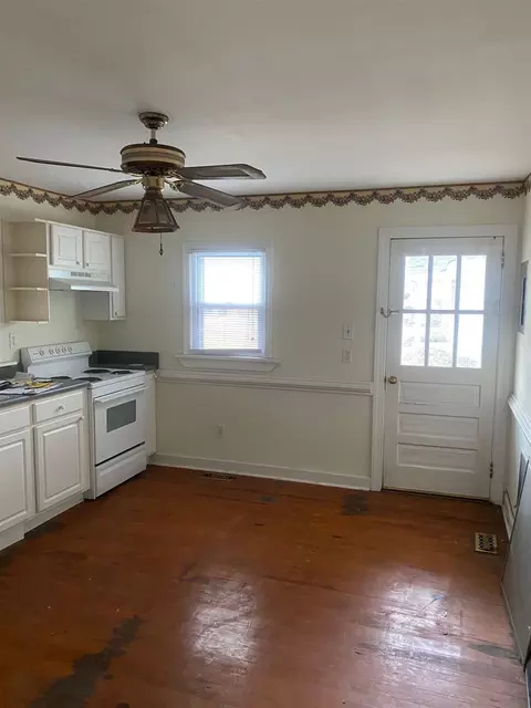 515 E Third St, Wendell, NC 27591 photo 6