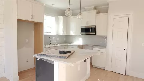 2117 Ashe St, Durham, NC 27703 photo 9