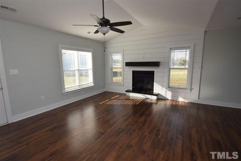 77 Lonestar Ct, Smithfield, NC 27577 photo 3