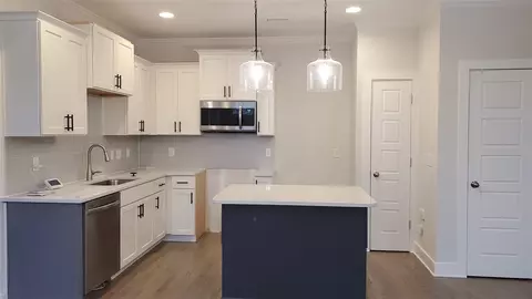 2208 Ashe St, Durham, NC 27703 photo 8