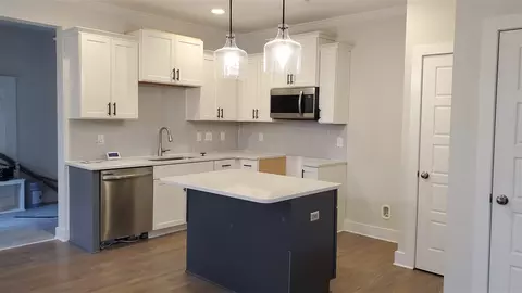 2208 Ashe St, Durham, NC 27703 photo 6