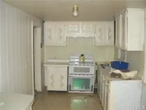 106 Jackson Blvd, Erwin, NC 28339 photo 2