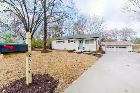 2517 Hart St, Durham, NC 27703 photo 2
