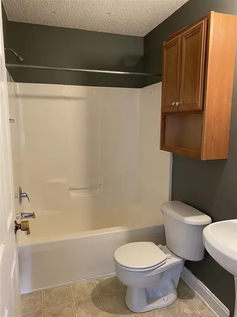 806 Midway Ave, Durham, NC 27703 photo 9