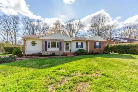 517 E Pine St, Graham, NC 27253 photo 1