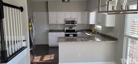 101 Centerville Ct, Cary, NC 27513 photo 10