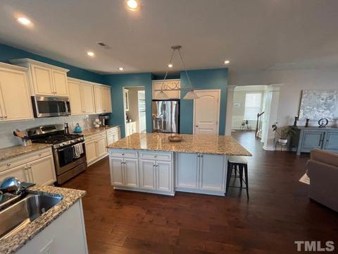 1901 Hemlock Hill Dr, Durham, NC 27703 photo 8