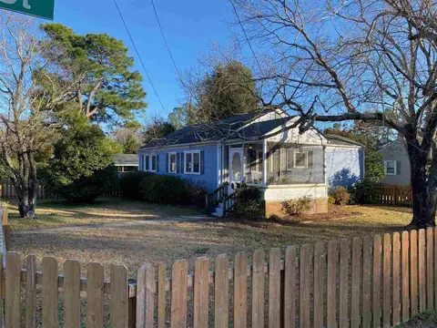 205 N 9th St, Erwin, NC 28339 photo 2