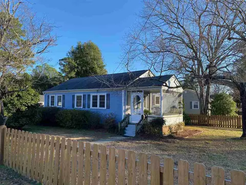205 N 9th St, Erwin, NC 28339 photo 1