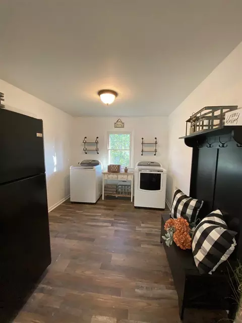 205 N 9th St, Erwin, NC 28339 photo 8