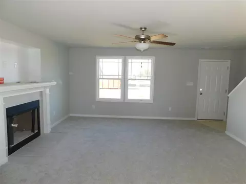 76 Falling Leaf Ln, Benson, NC 27504 photo 3