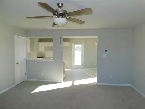 76 Falling Leaf Ln, Benson, NC 27504 photo 6