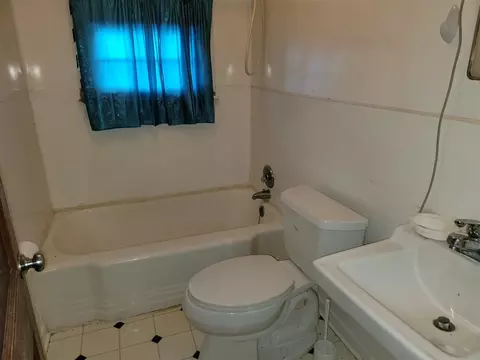 1010 Berkeley St, Durham, NC 27705 photo 9