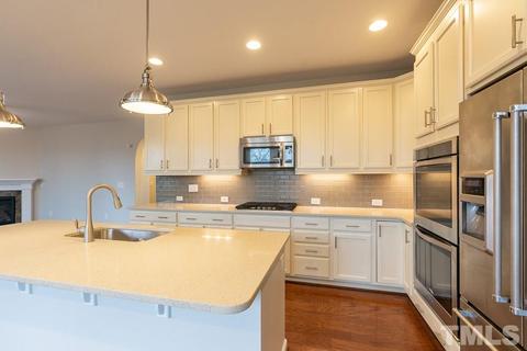 104 El Paso Ave, Durham, NC 27703 photo 10