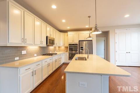 104 El Paso Ave, Durham, NC 27703 photo 8