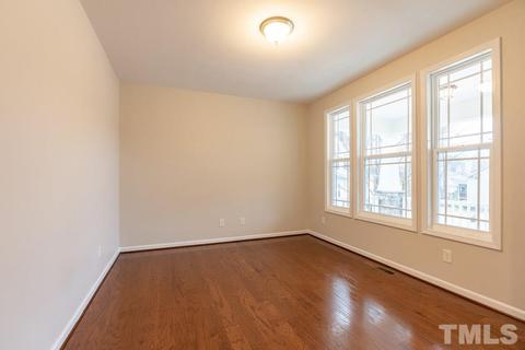 104 El Paso Ave, Durham, NC 27703 photo 3