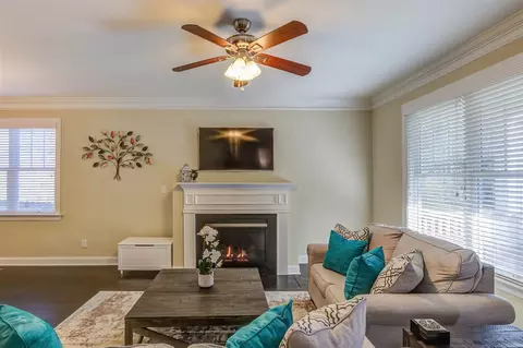 100 W Murray Ave, Durham, NC 27704 photo 4