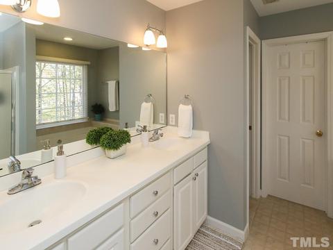 8001 Mackenzie Ct, Durham, NC 27713 photo 16