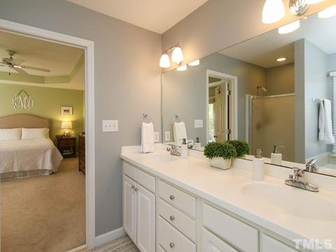 8001 Mackenzie Ct, Durham, NC 27713 photo 15