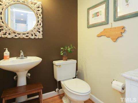 8001 Mackenzie Ct, Durham, NC 27713 photo 10