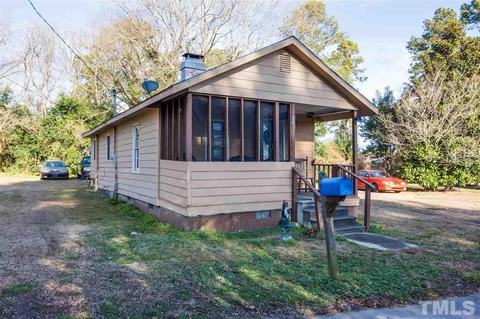 207 N Jackson St, Dunn, NC 28334 photo 2