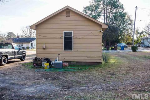 207 N Jackson St, Dunn, NC 28334 photo 4
