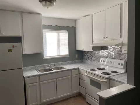2712 Evers Dr, Raleigh, NC 27610 photo 2