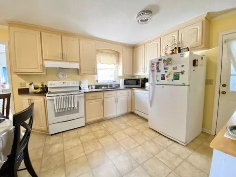 5304 Cheek Rd, Durham, NC 27704 photo 2