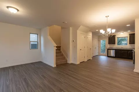 215 Socket St, Raleigh, NC 27606 photo 6