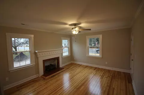 502 E Morris Ave, Benson, NC 27504 photo 9