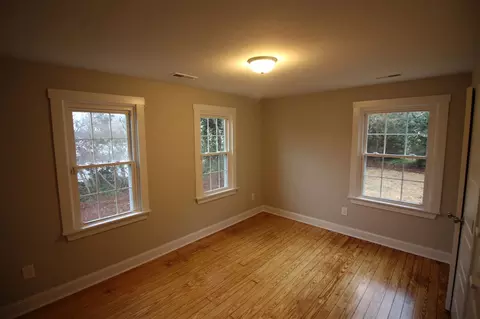 502 E Morris Ave, Benson, NC 27504 photo 20