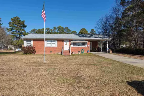 102 Whitley Dr, Smithfield, NC 27577 photo 2