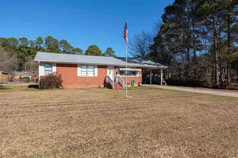 102 Whitley Dr, Smithfield, NC 27577 photo 1