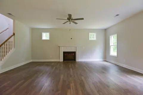 201 Tailwind Ln, Smithfield, NC 27577 photo 4