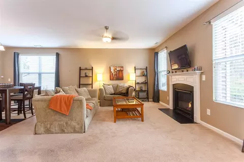 106 Rosebud Ln, Durham, NC 27704 photo 6