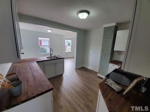 607 E Davis St, Smithfield, NC 27577 photo 9