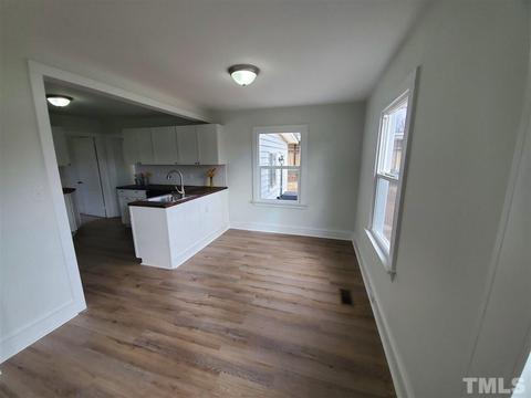 607 E Davis St, Smithfield, NC 27577 photo 5