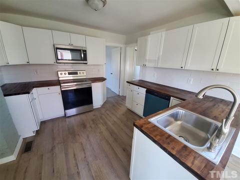607 E Davis St, Smithfield, NC 27577 photo 6