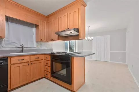 502 E St, Butner, NC 27509 photo 8
