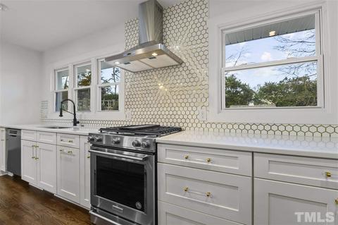 321 Compton Rd, Raleigh, NC 27609 photo 5