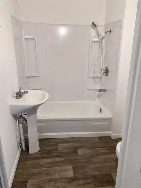 48 Erwin St, Coats, NC 27521 photo 7