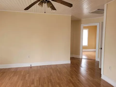 48 Erwin St, Coats, NC 27521 photo 3