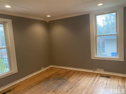 905 Edith St, Durham, NC 27705 photo 8