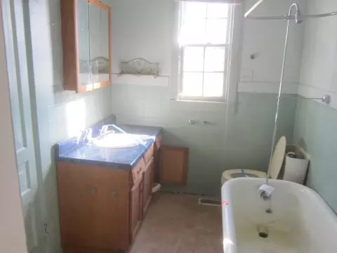 11 W 6th St, Weldon, NC 27890 photo 8