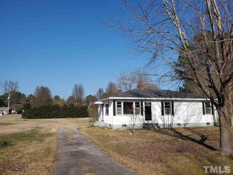 208 Pace St, Smithfield, NC 27577 photo 2