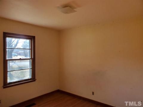 208 Pace St, Smithfield, NC 27577 photo 10